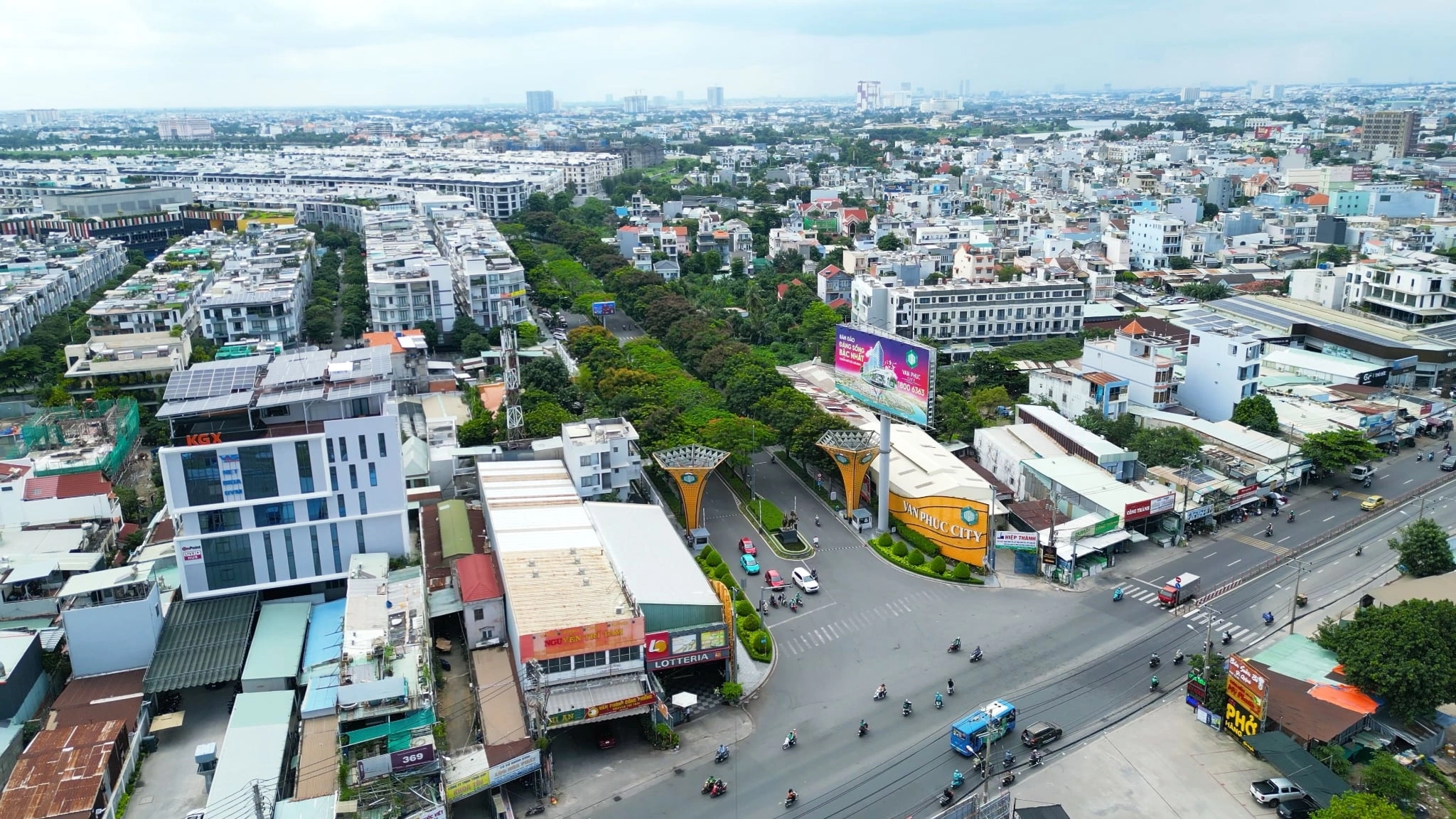 Giá nhà quanh tuyến quốc lộ 13 tăng mạnh