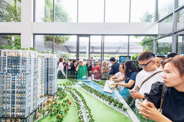 TPHCM: Dự án thương mại 'cháy hàng', nhà ở xã hội vượt tầm tay