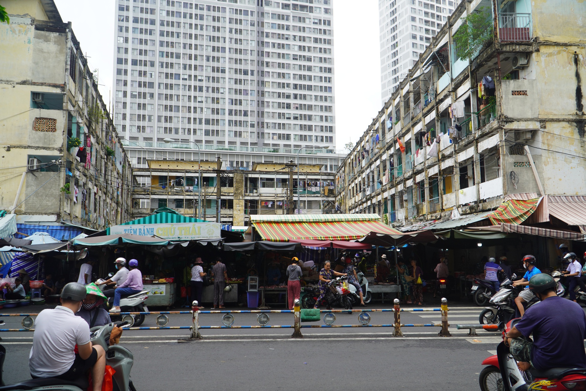 TP HCM: Triển khai cải tạo chung cư cũ tại 42 phường