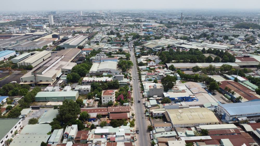 Việc phát triển thêm khu công nghiệp ở huyện Bắc Tân Uyên sẽ tạo đất sạch để thu hút nhà đầu tư và đón các doanh nghiệp ở phía Nam di dời lên. Ảnh: Đình Trọng