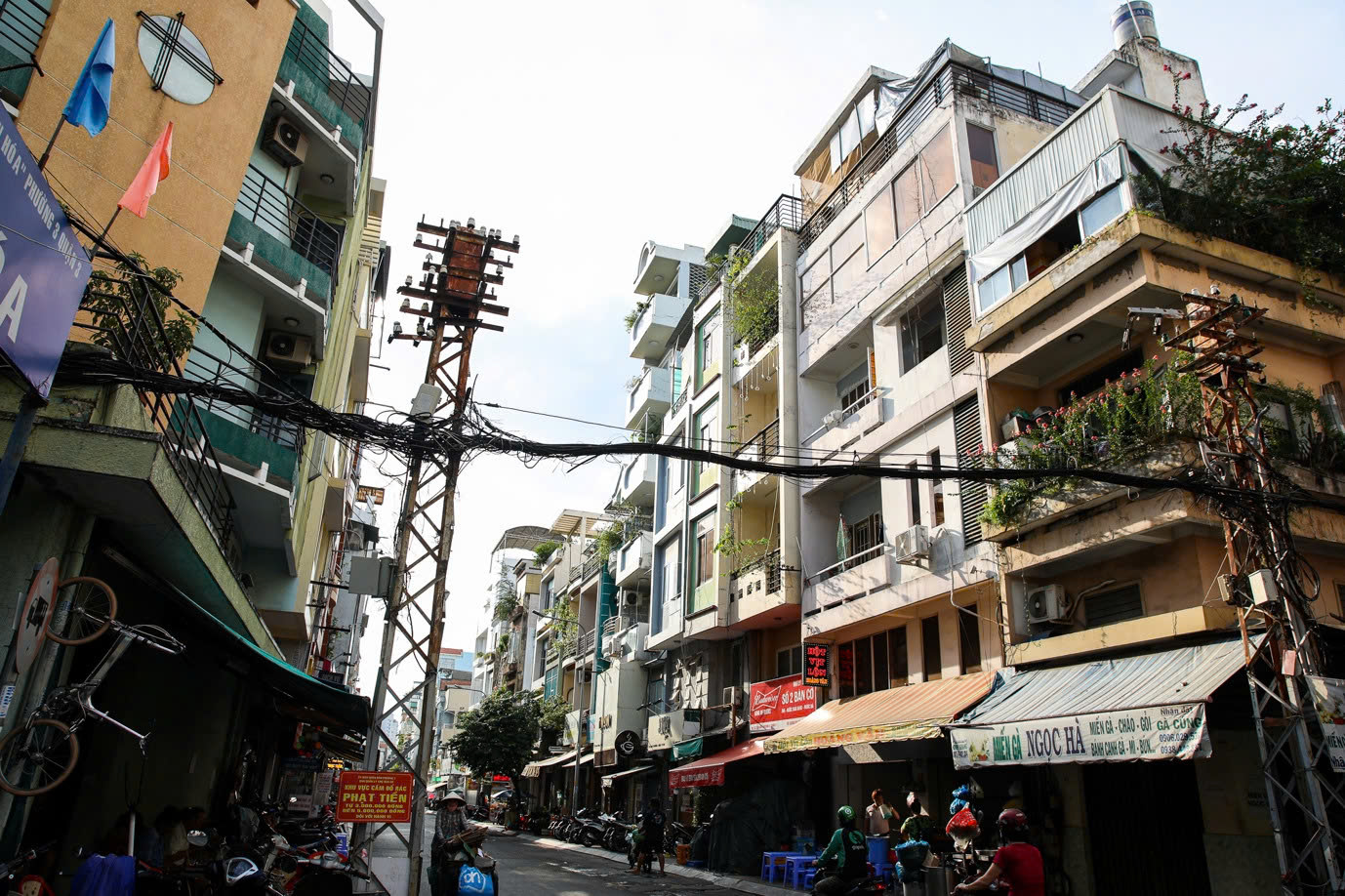 Một góc khu Bàn Cờ (ảnh: Phùng Tiên).