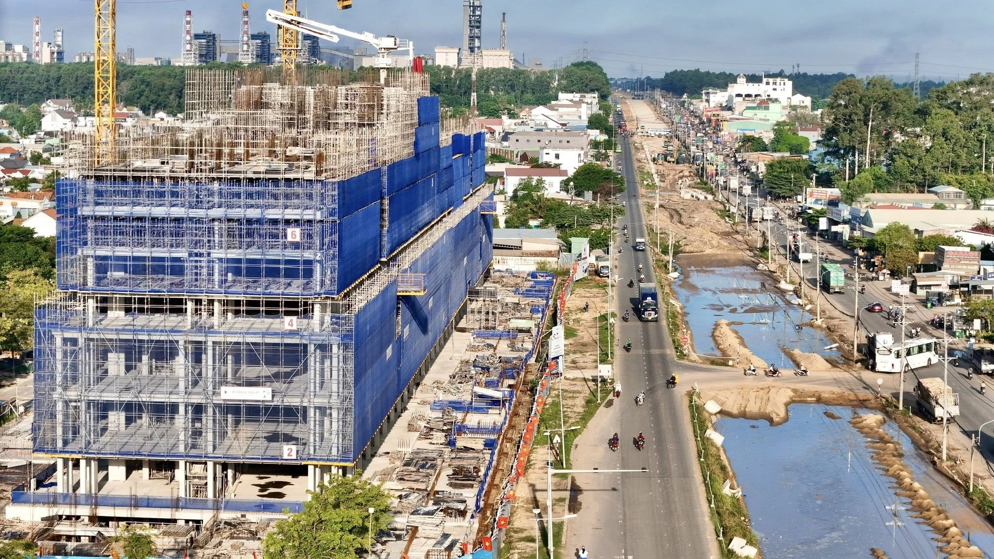 Một dự án chung cư tại tỉnh Đồng Nai. Ảnh: TLR