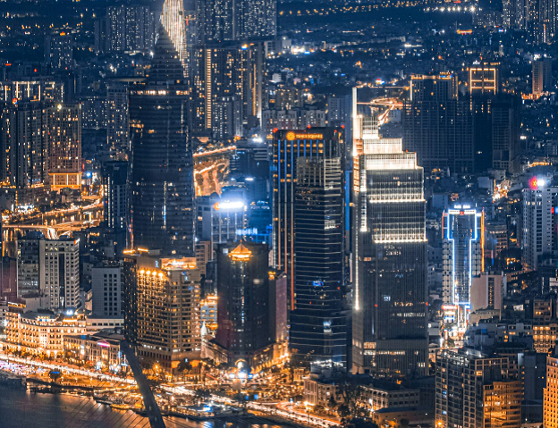 Khu vực trung tâm TP. HCM vào ban đêm. Nguồn: Avison Young