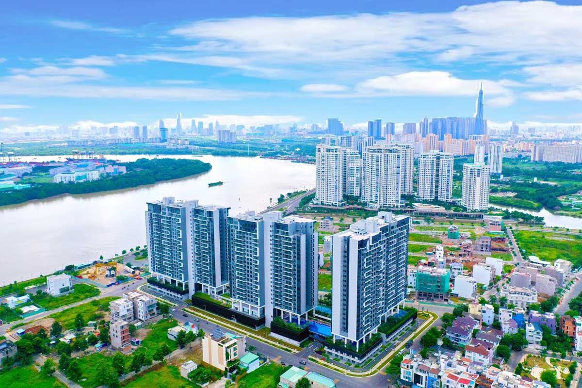 Thị trường Bất động sản Việt Nam đang bước vào giai đoạn hồi phục rõ rệt sau thời gian dài trầm lắng, với loạt tín hiệu tích cực từ cả phía cung – cầu.  Nguồn cung tăng mạnh, tâm lý nhà đầu tư trở lại
