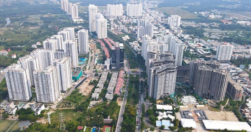 TP.HCM hiện đóng góp khoảng 22–23% GDP cả nước, chiếm gần 1/3 thu ngân sách cả nước và nhiều năm dẫn đầu về thu hút FDI.