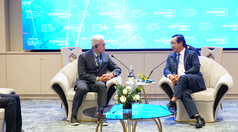 Chủ tịch UBND TP.HCM Nguyễn Văn Được tiếp CEO Ant International (Singapore) Peng Yang trong khuôn khổ Diễn đàn Kinh tế Mùa thu 2025, sáng 25/11